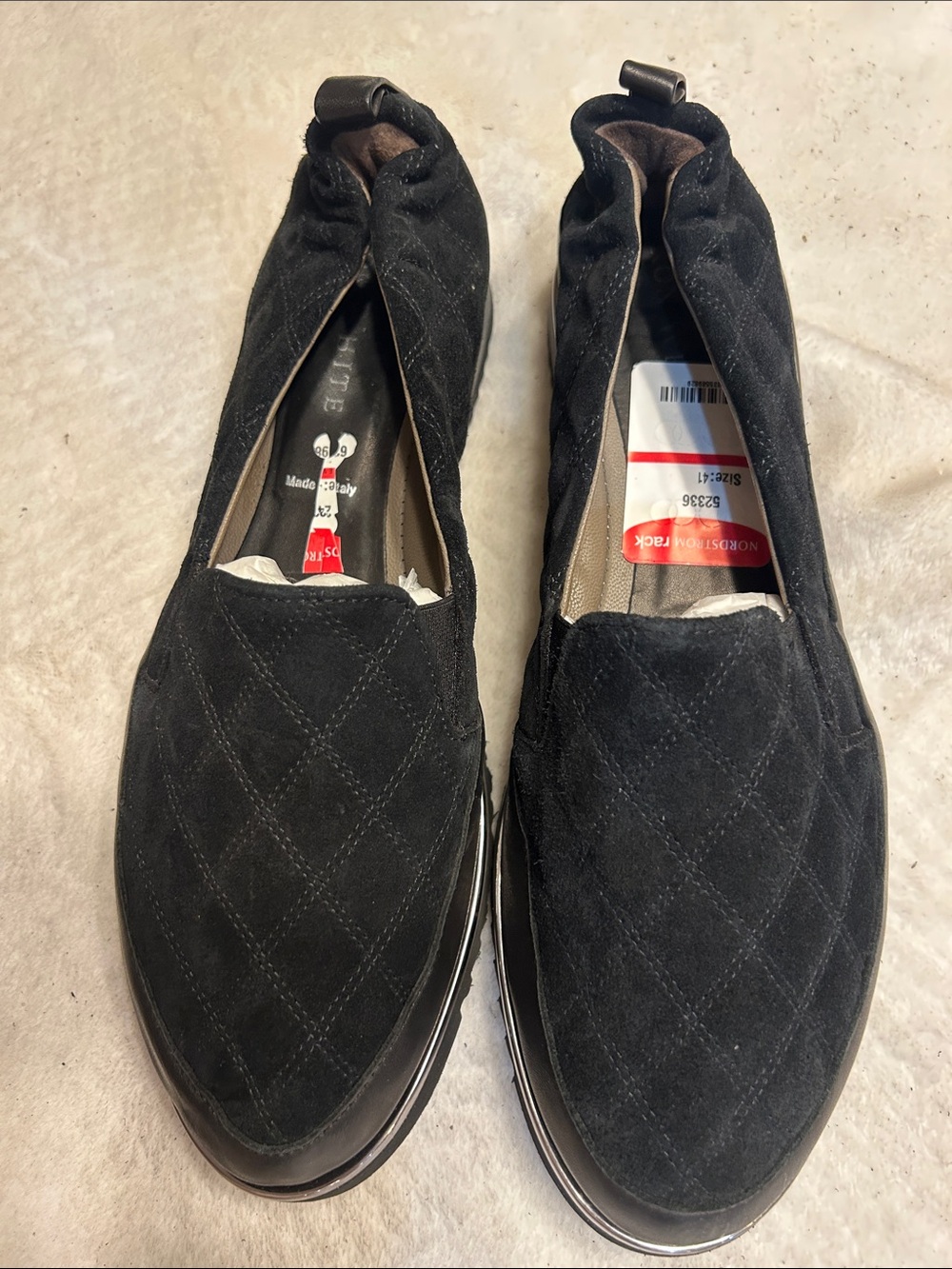 Ron White Women's Black Quilted Slip-On Loafers